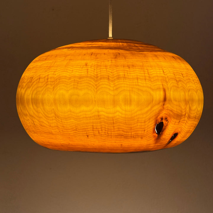 Runde Deckenlampe mit Holzschirm von MAXLUZI