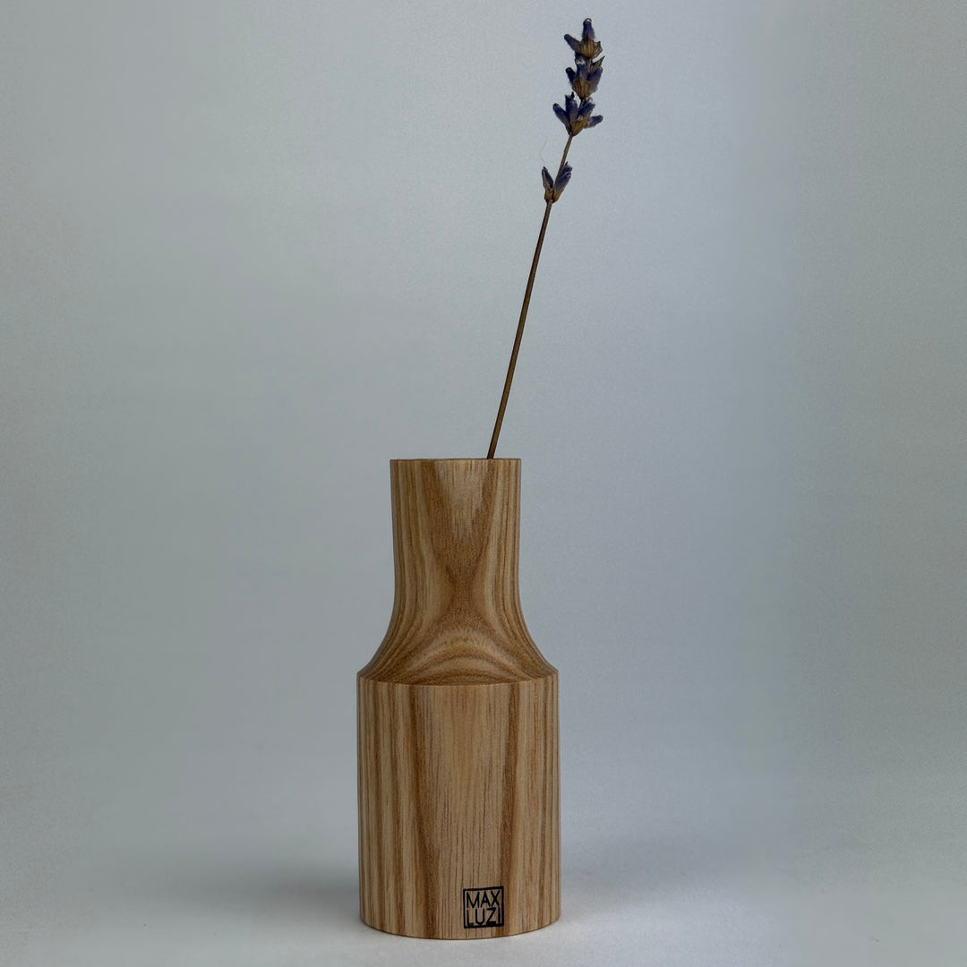 Eckige Mini Vase aus Eschenholz