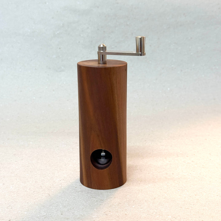 Muskatmühle aus Pflaumenholz