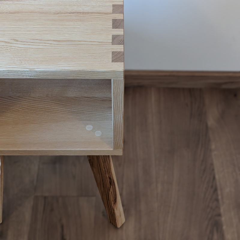 Detail von hand getischlertem Nachttisch, klare form, elegantes design.