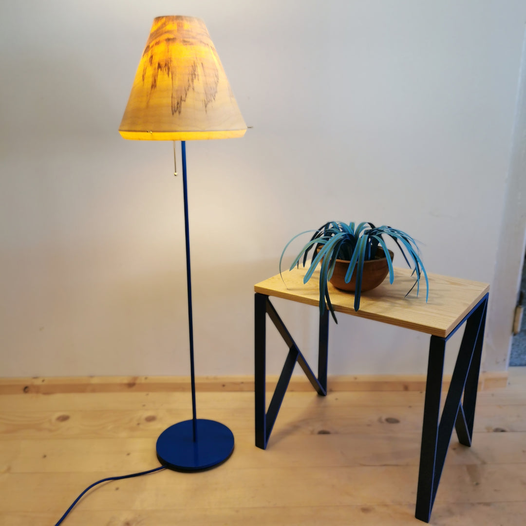 Stehlampe STP 103